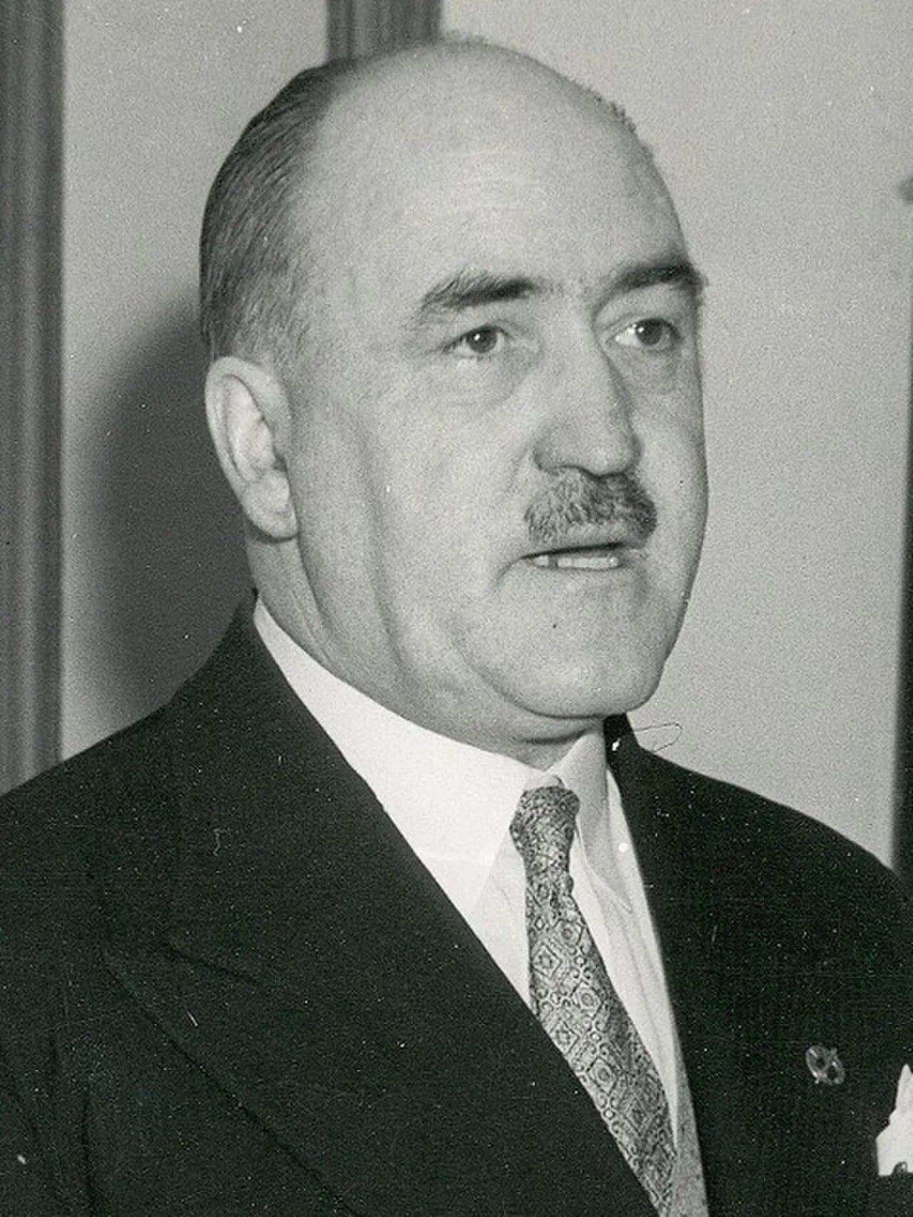 Portrait of Frank Aiken (1898–1983) – memorial page