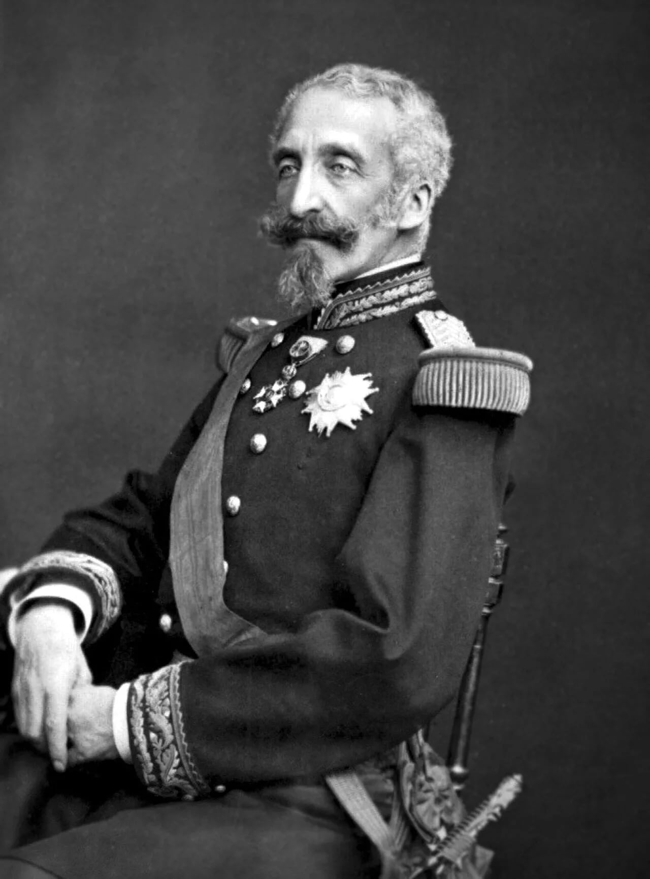 Porträt von Louis d’Orléans, duc de Nemours (1814–1896) – Gedenkseite