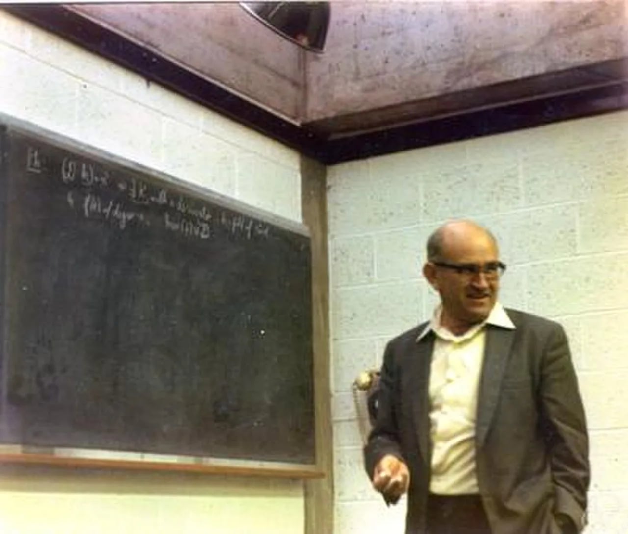 Portrait of Shimshon Amitsur (1921–1994) – memorial page