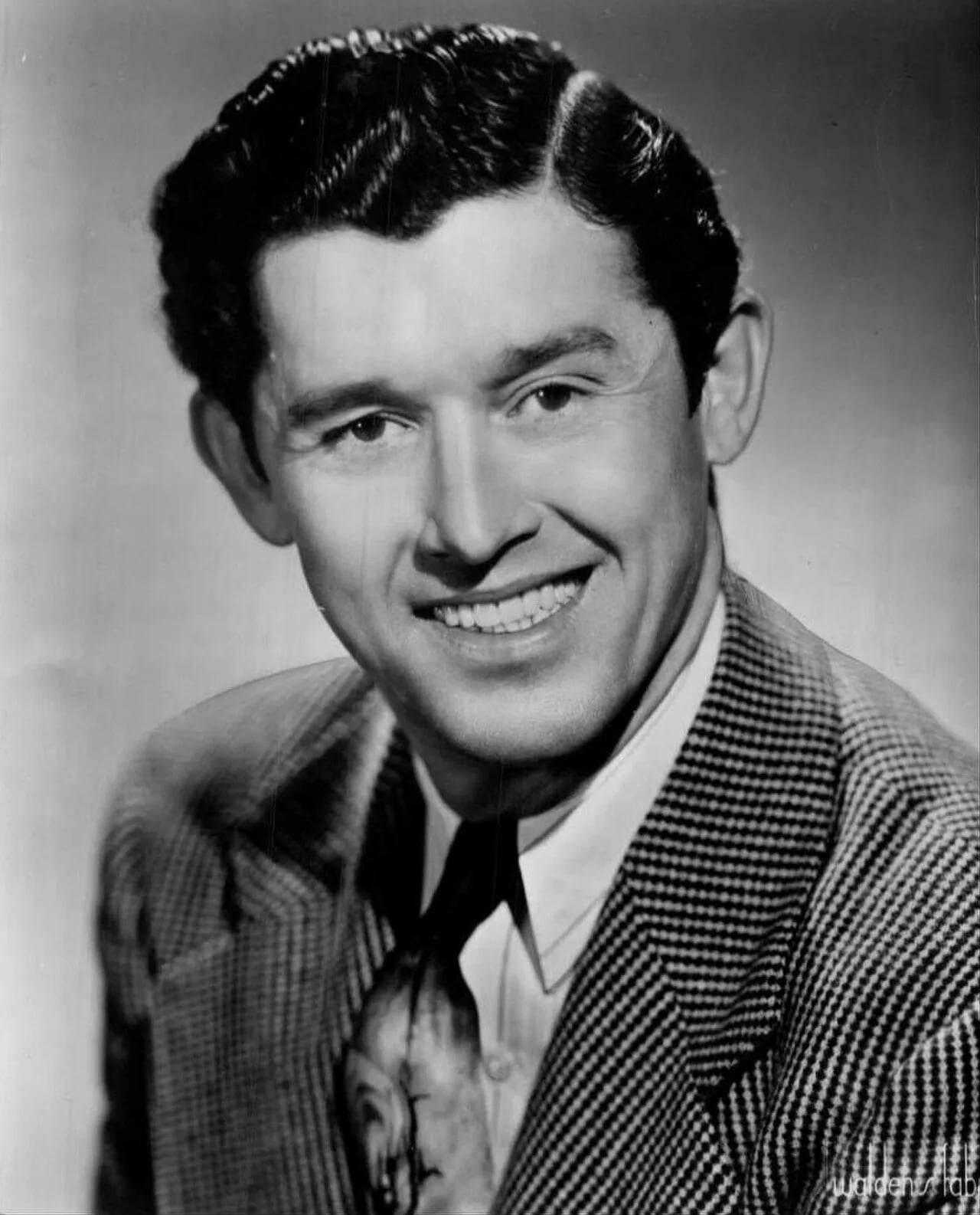 Portrait of Roy Acuff (1903–1992) – memorial page