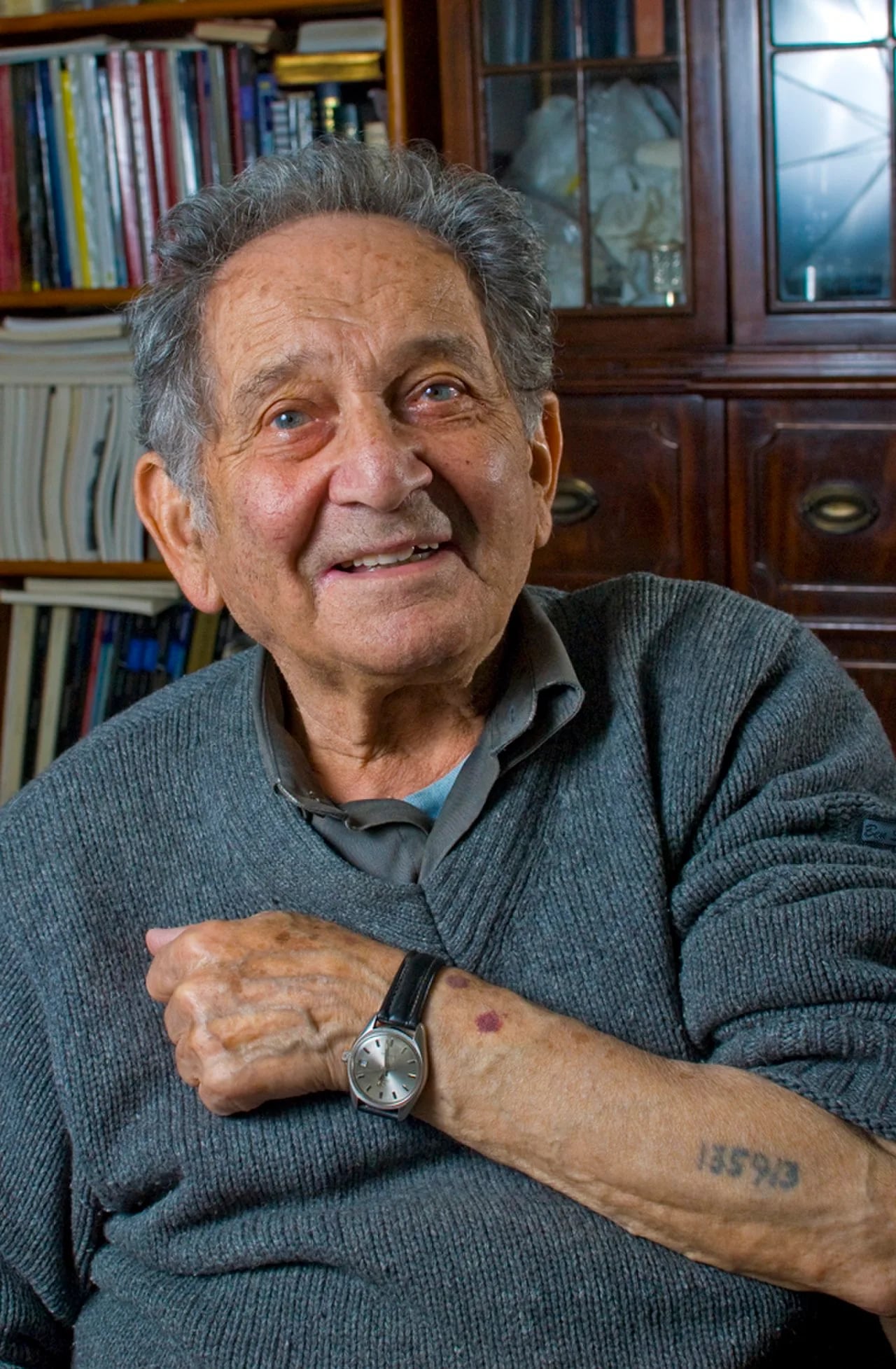 Portrait of Sam Pivnik (1926–2017) – memorial page