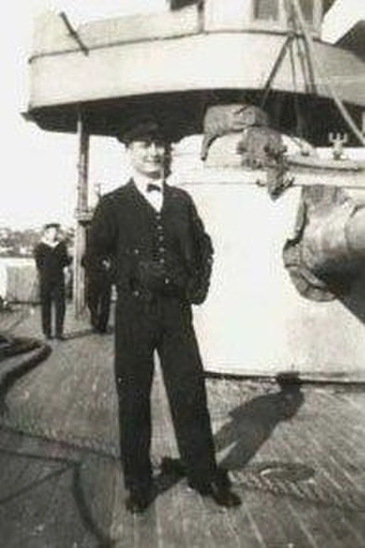 Porträt von Yngve Holm (1895–1943) – Gedenkseite