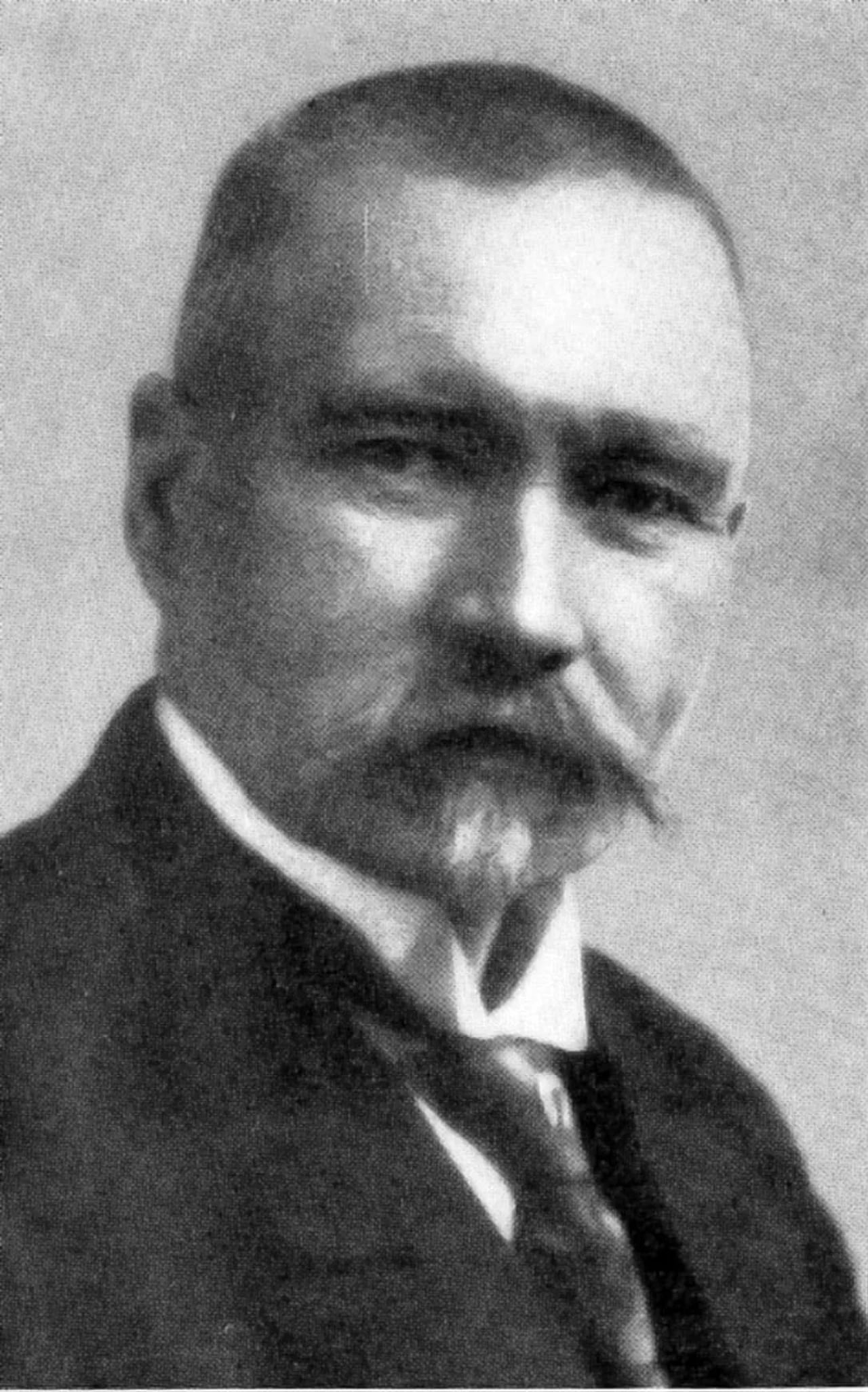Portrait of Torgeir Vraa (1868–1934) – memorial page