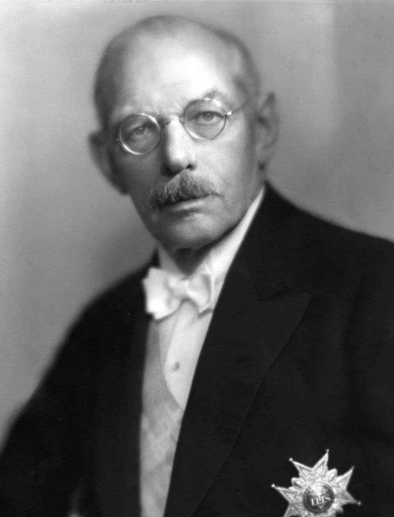 Portrait of Marcus Wallenberg (1864–1943) – memorial page