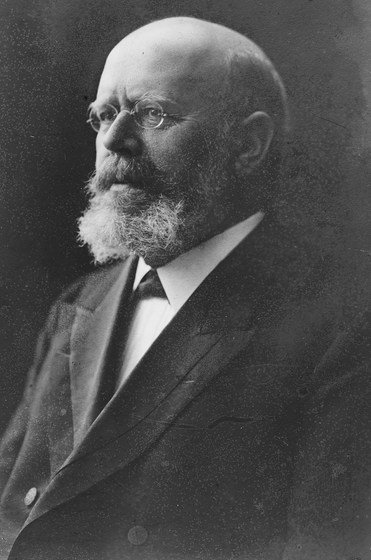 Portrait of Jørgen Løvland (1848–1922) – memorial page