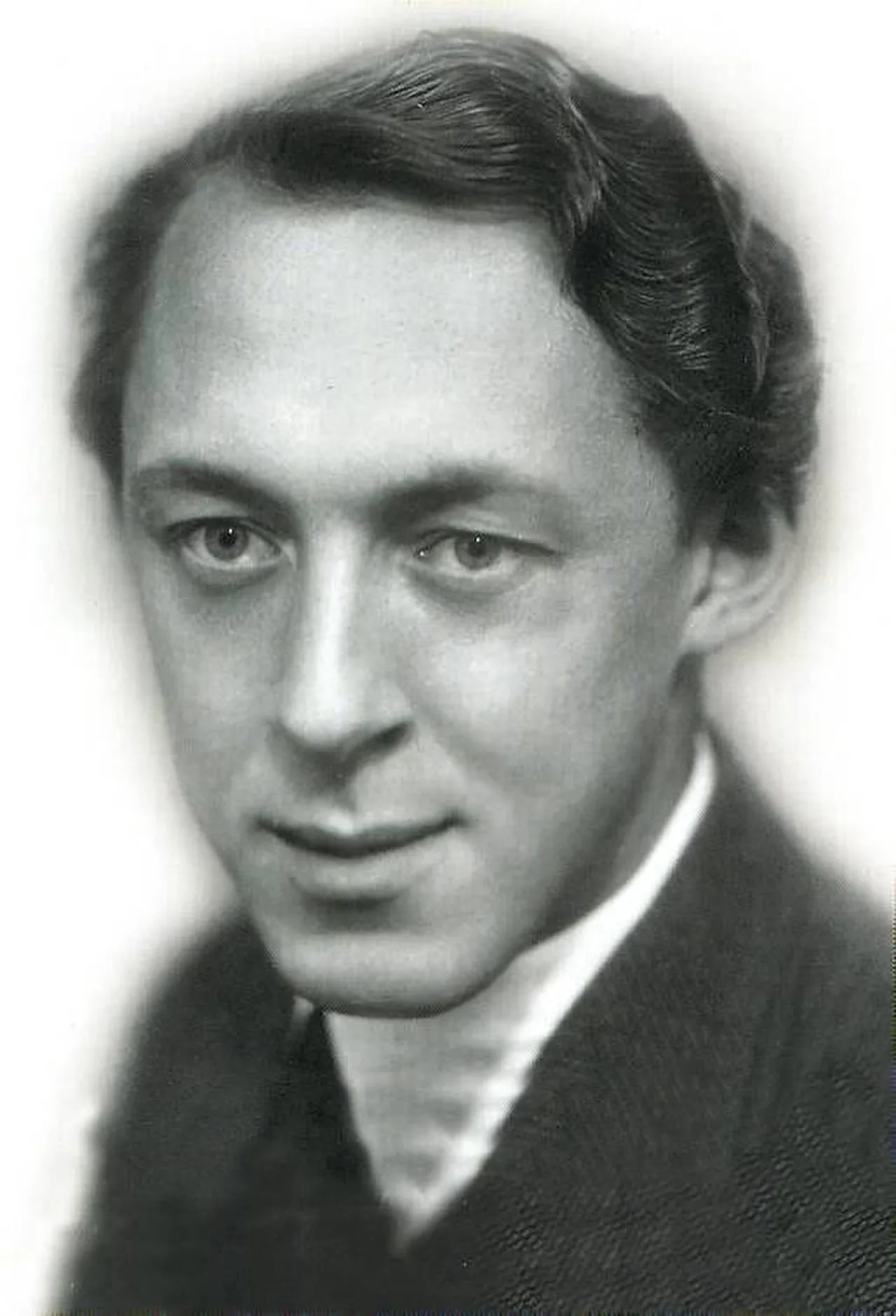 Portrait of Åsmund Sveen (1910–1963) – memorial page