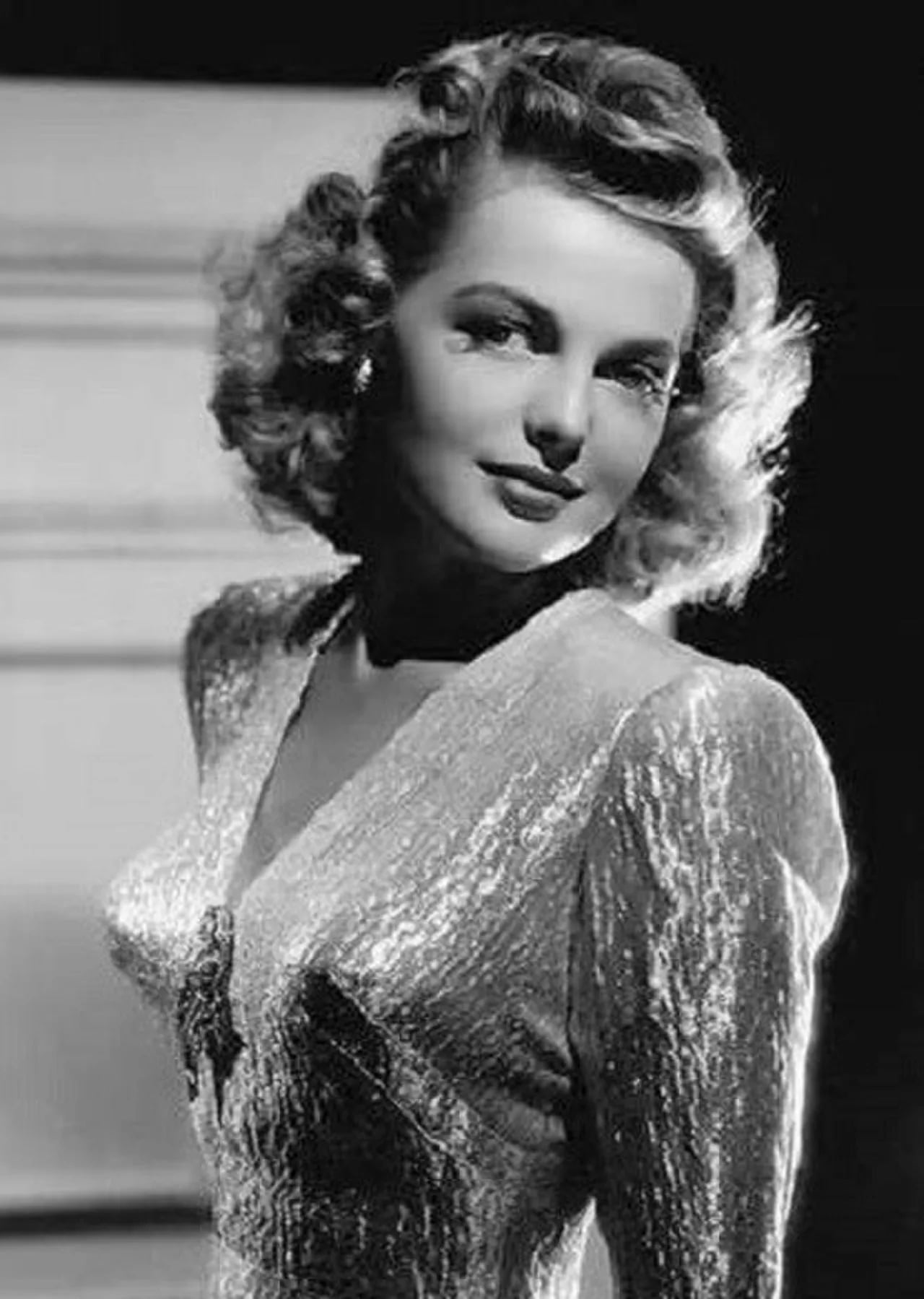 Porträt von Elyse Knox (1917–2012) – Gedenkseite