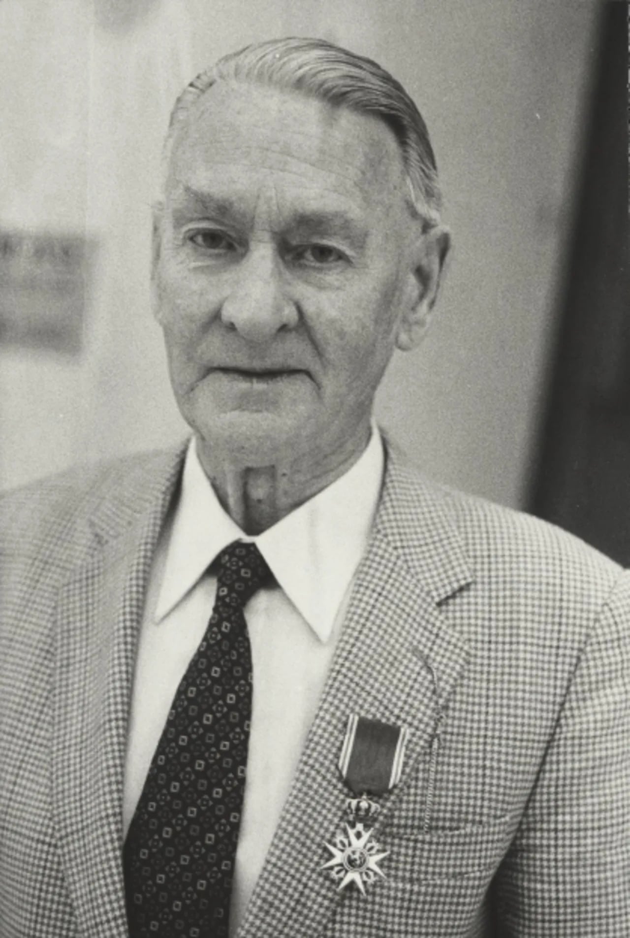 Portrait of Arve Lønnum (1911–1988) – memorial page