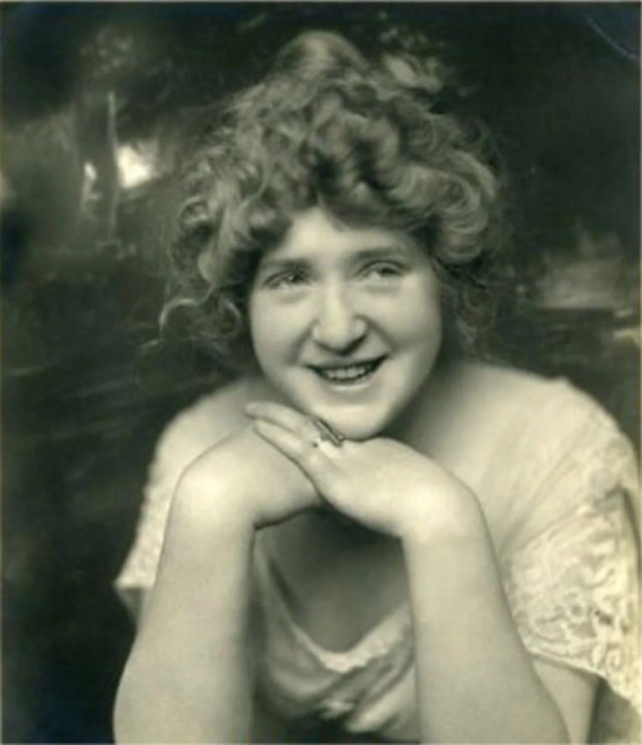 Portrait of Bess Meredyth (1890–1969) – memorial page