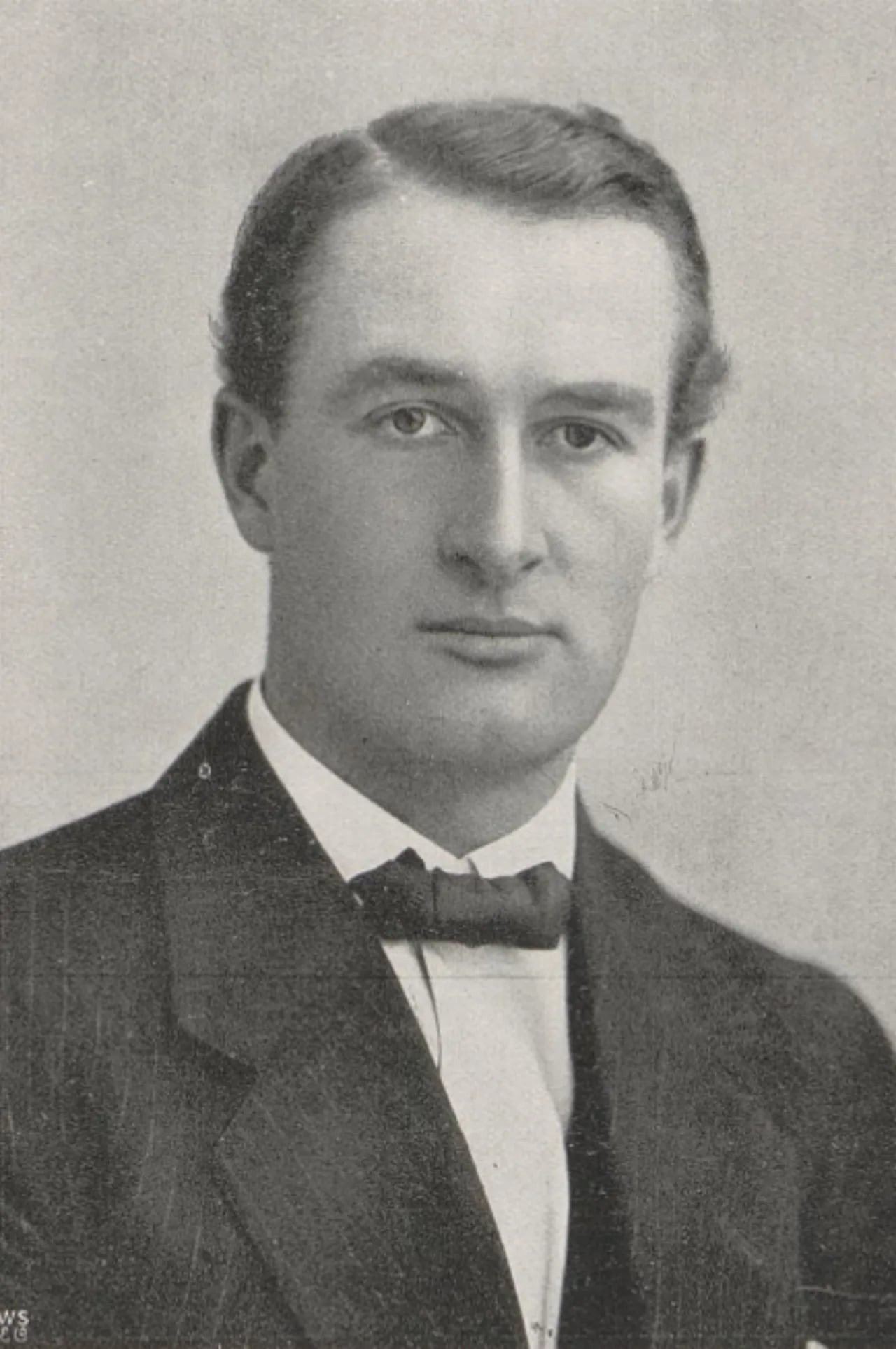 Portrait of Thoralf Klouman (1890–1940) – memorial page