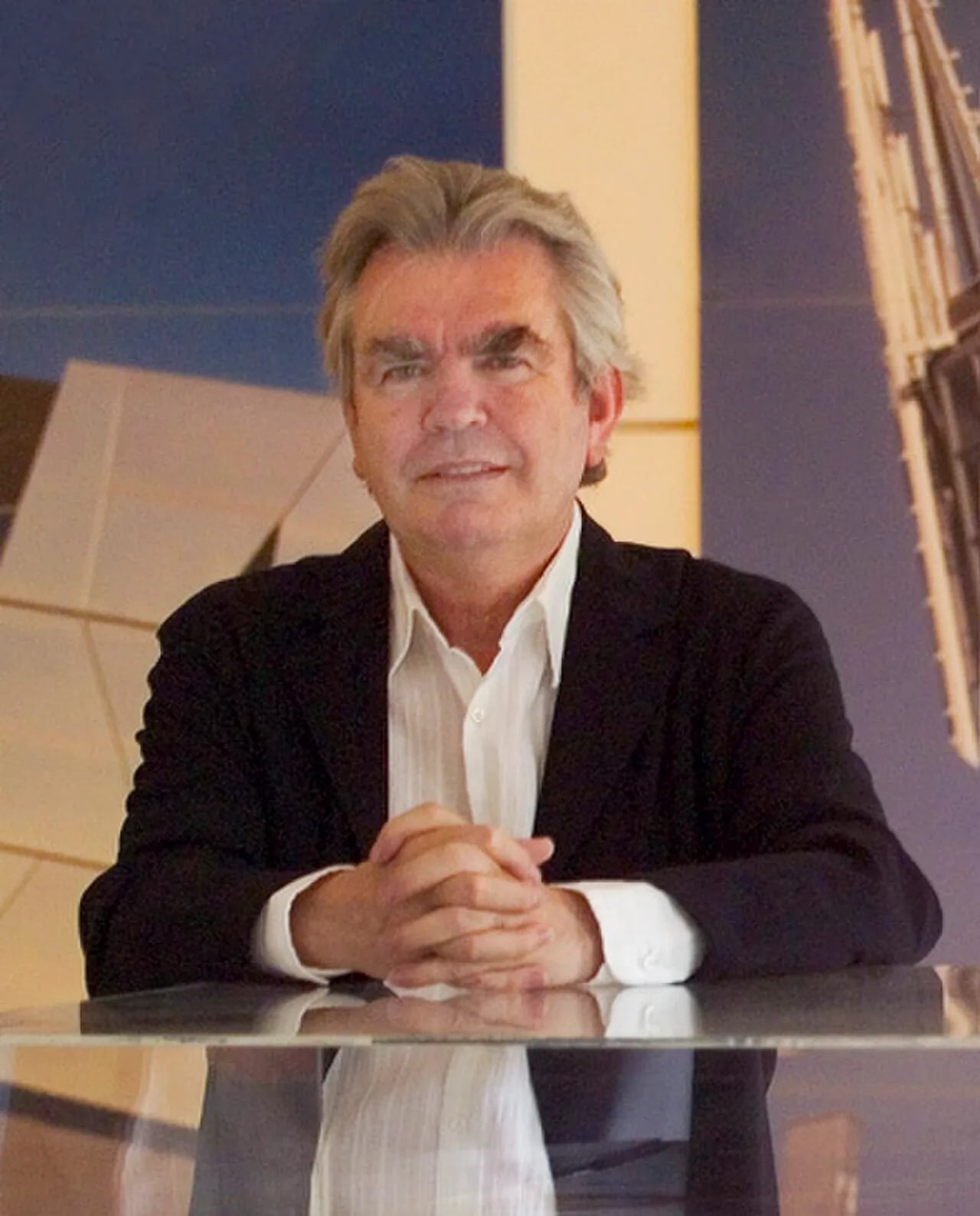 Porträt von Terry Farrell (1938–2025) – Gedenkseite