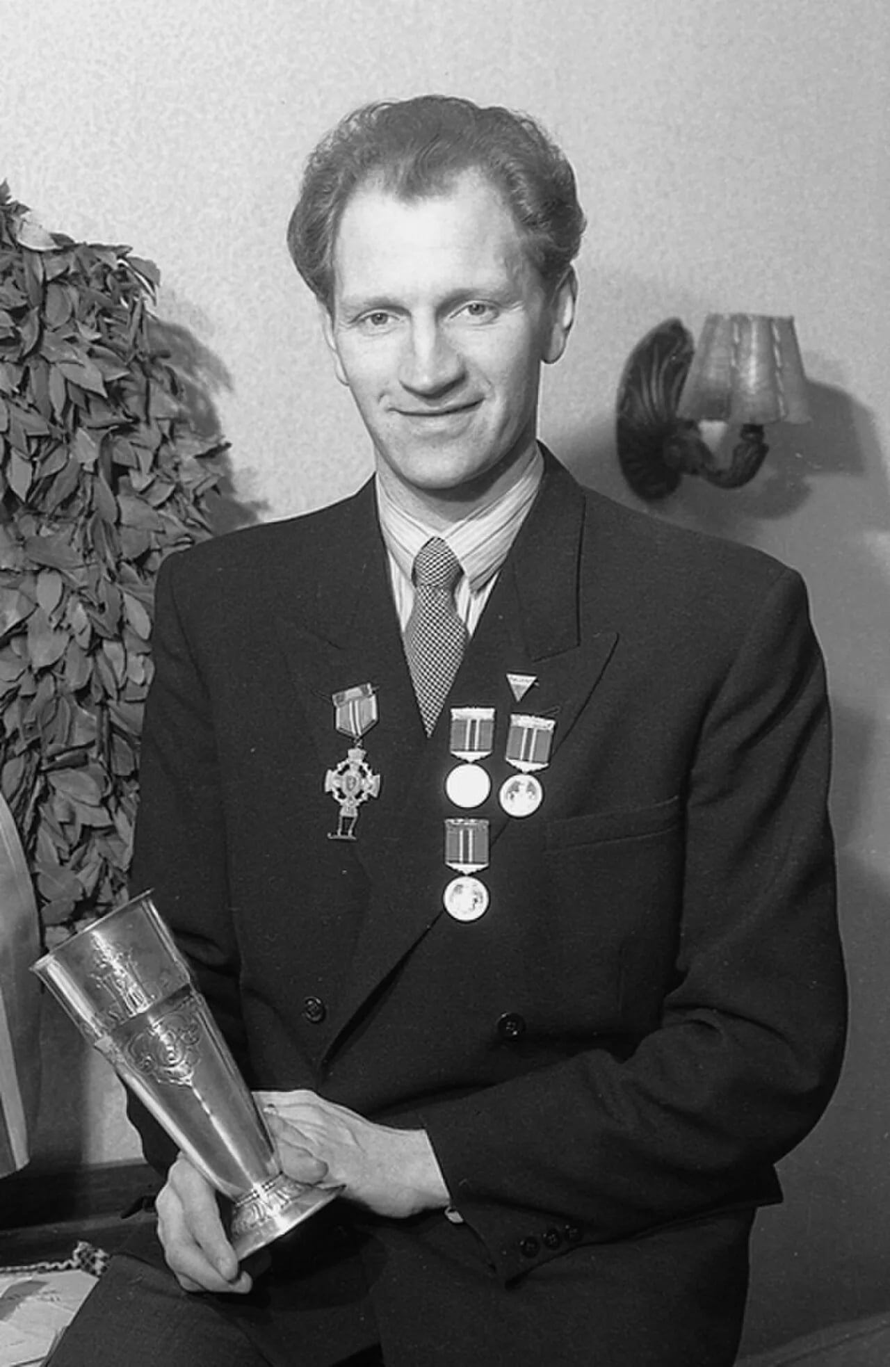 Portrait of Henry Wahl (1915–1984) – memorial page