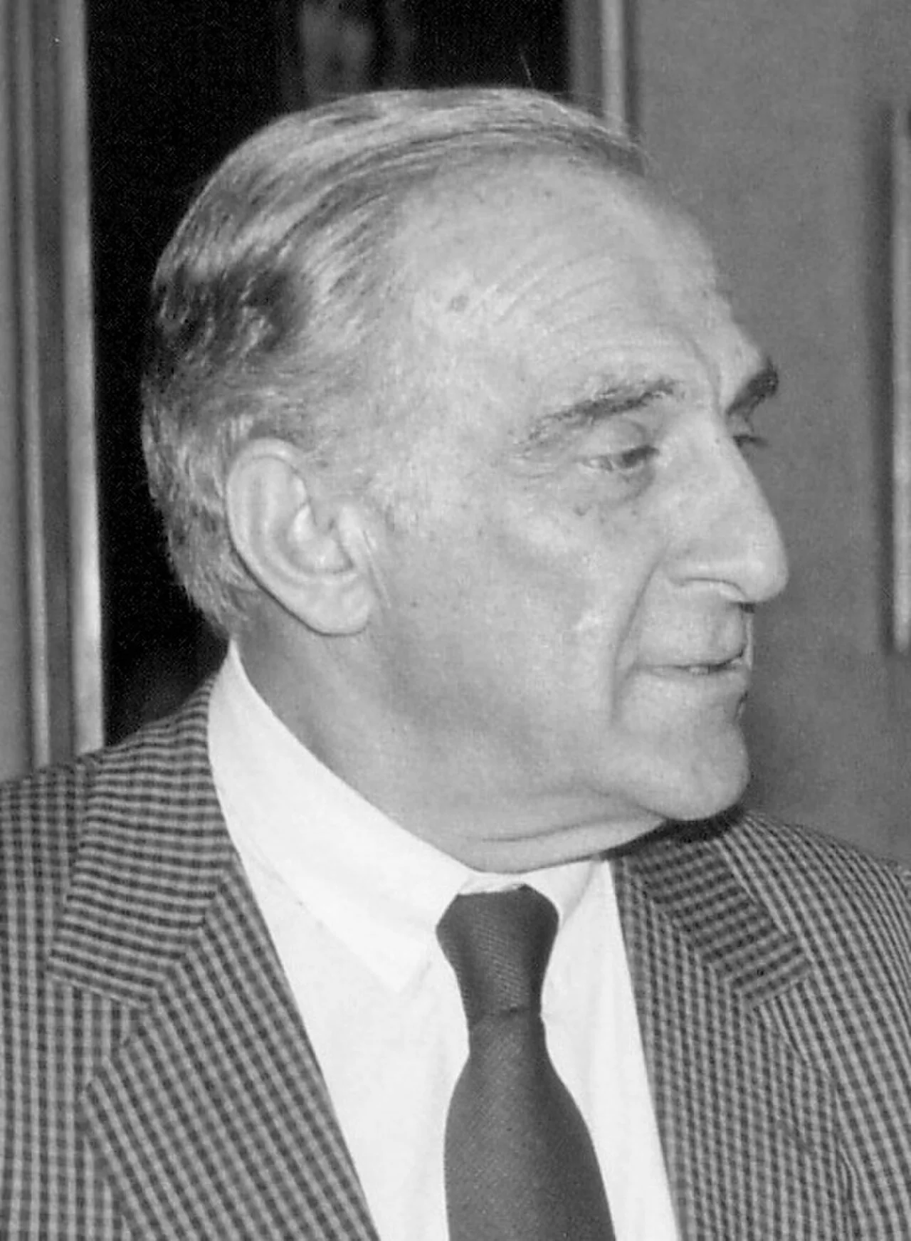 Portrait of Ali Bozer (1925–2020) – memorial page
