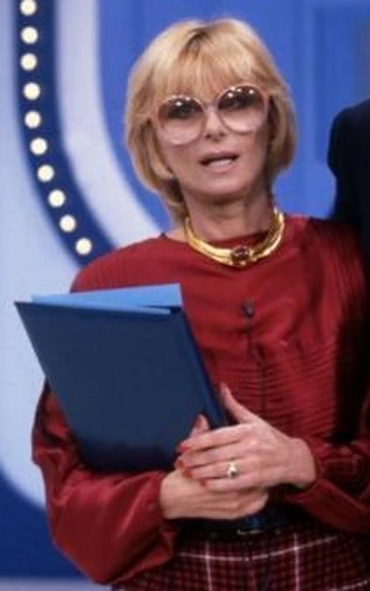 Portrait of Sandra Mondaini (1931–2010) – memorial page