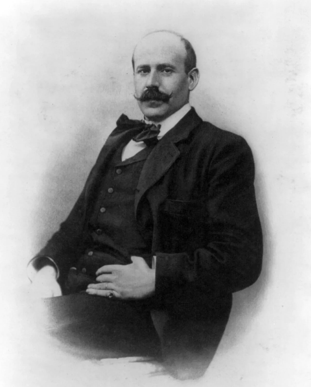 Portrait of Ignacio Zuloaga (1870–1945) – memorial page
