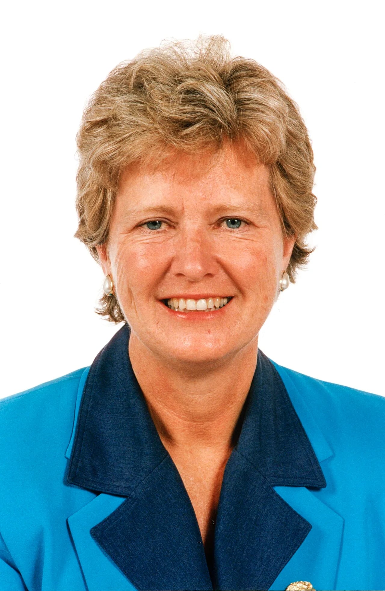 Porträt von Caroline Jackson (1946–2025) – Gedenkseite