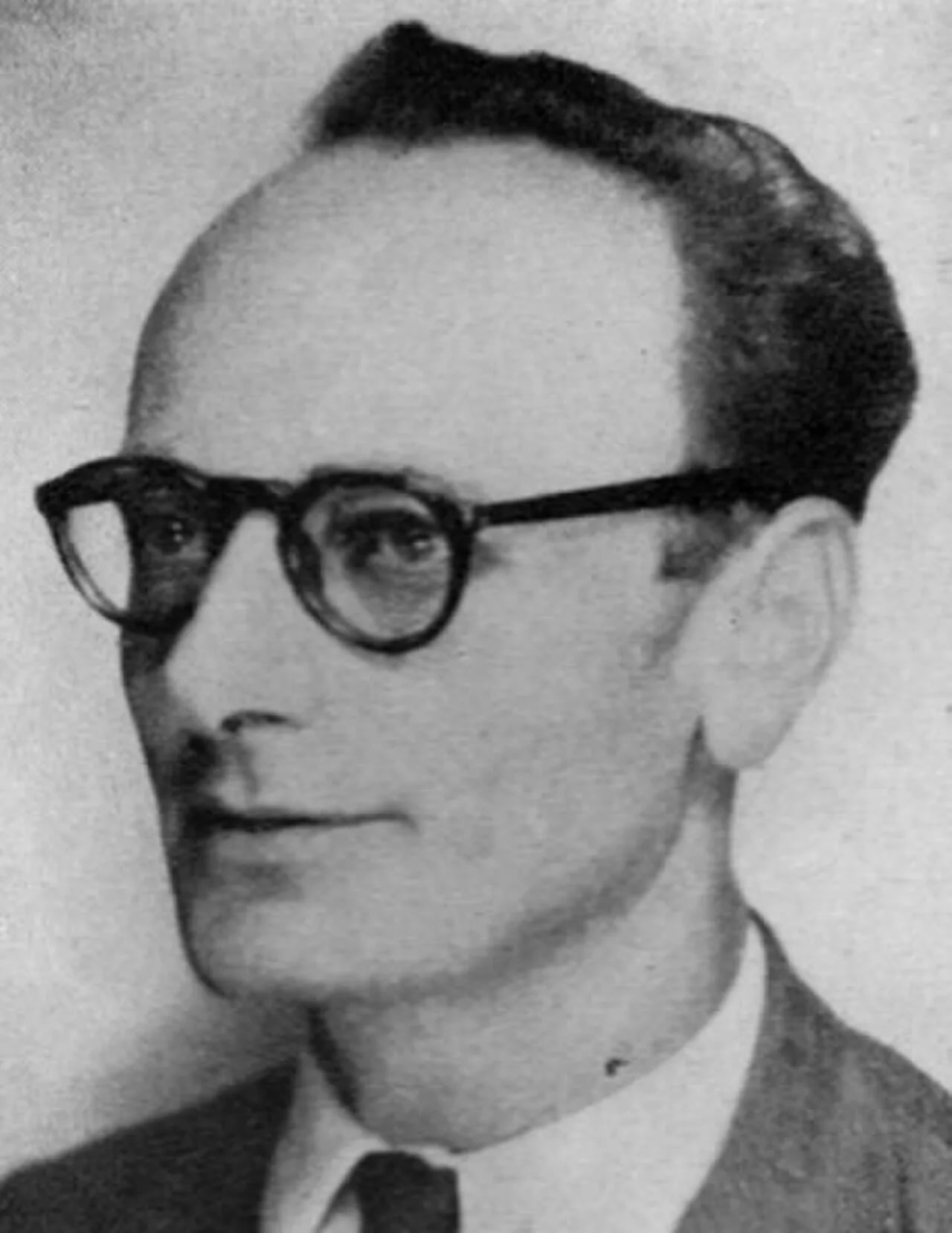 Portrait of Pierre Villon (1901–1980) – memorial page