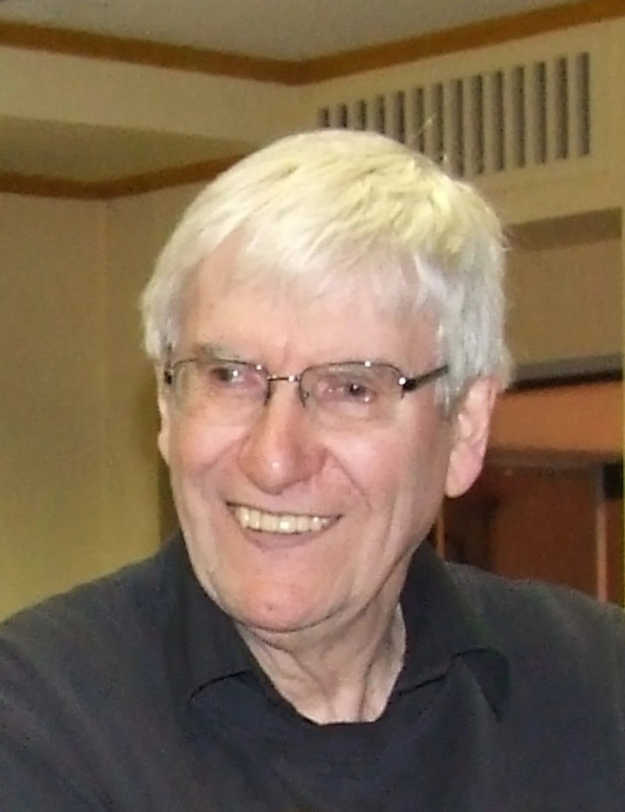 Portrait of Keith Johnstone (1933–2023) – memorial page