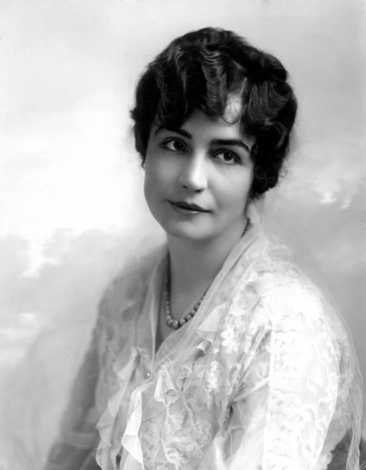 Portrait of Lois Weber (1879–1939) – memorial page