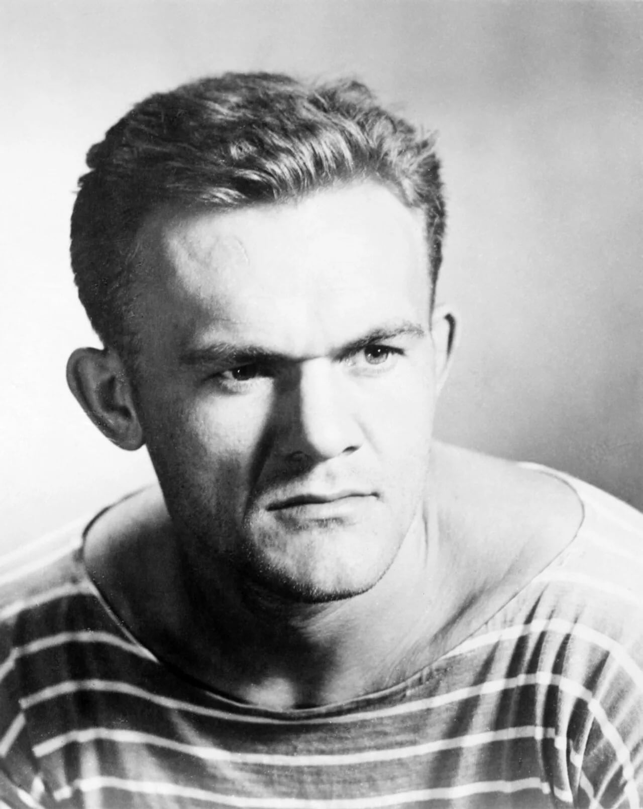 Porträt von James Jones (1921–1977) – Gedenkseite