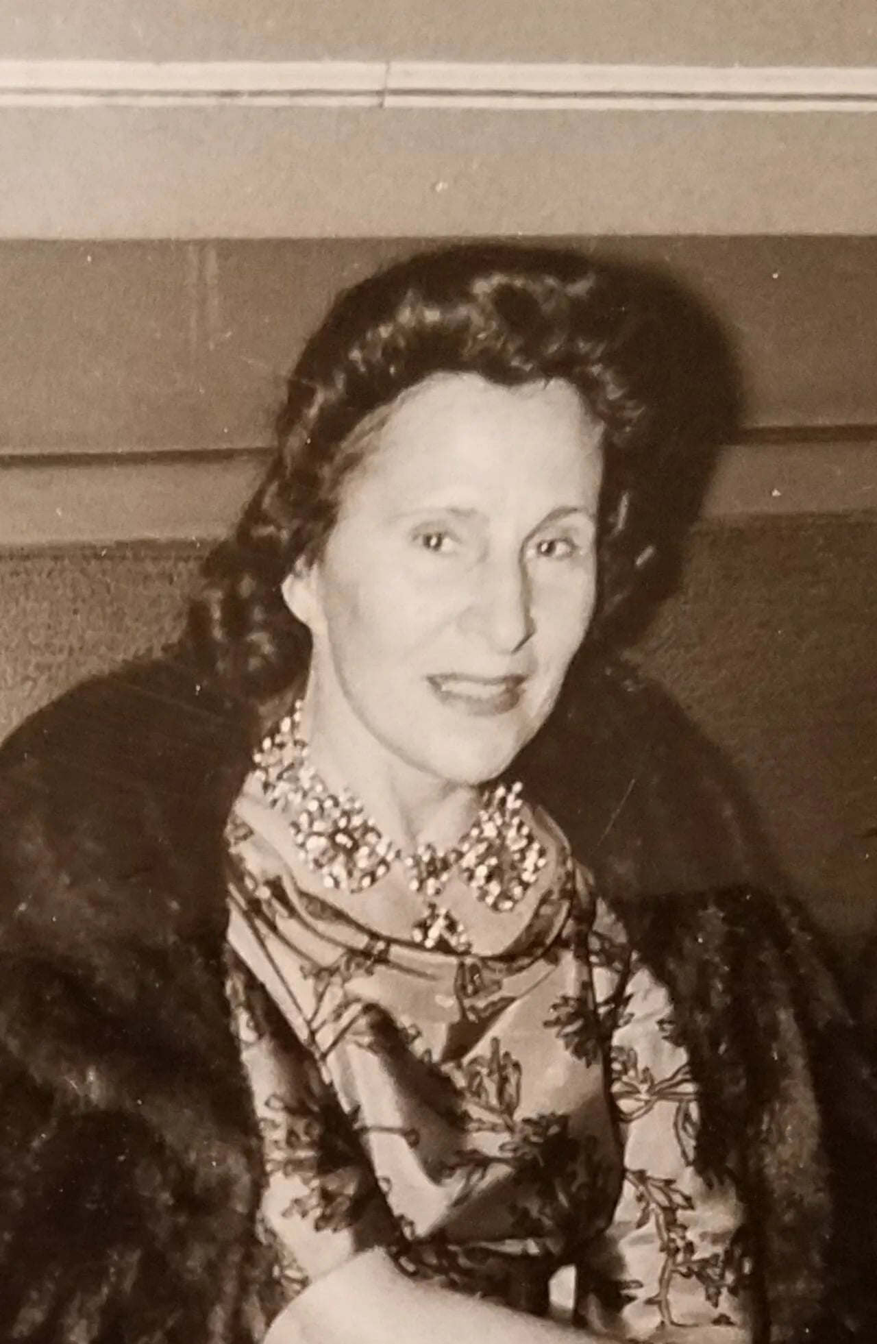 Porträt von Gala Éluard Dalí (1894–1982) – Gedenkseite