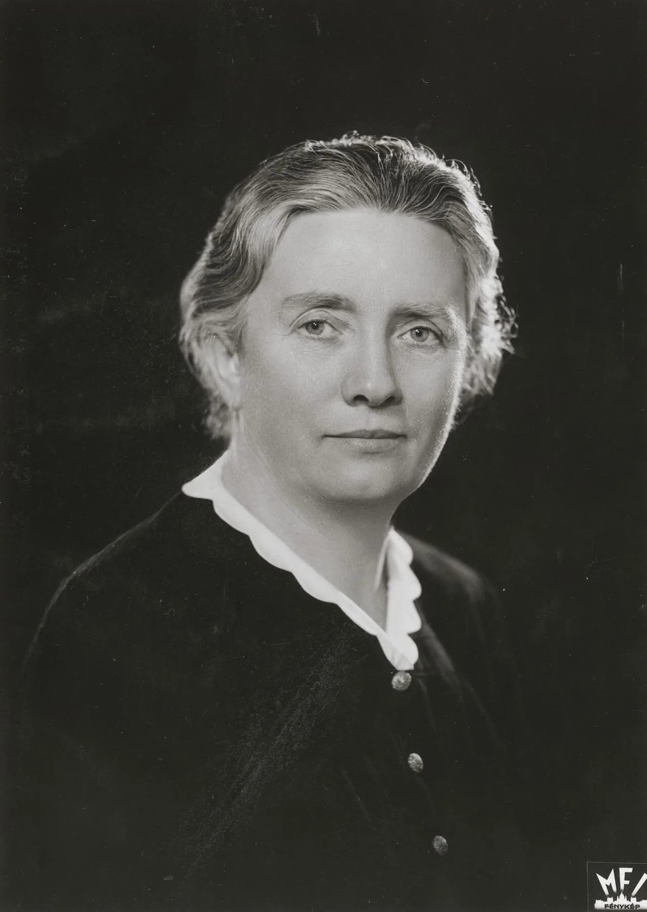 Portrait of Anna Kéthly (1889–1976) – memorial page