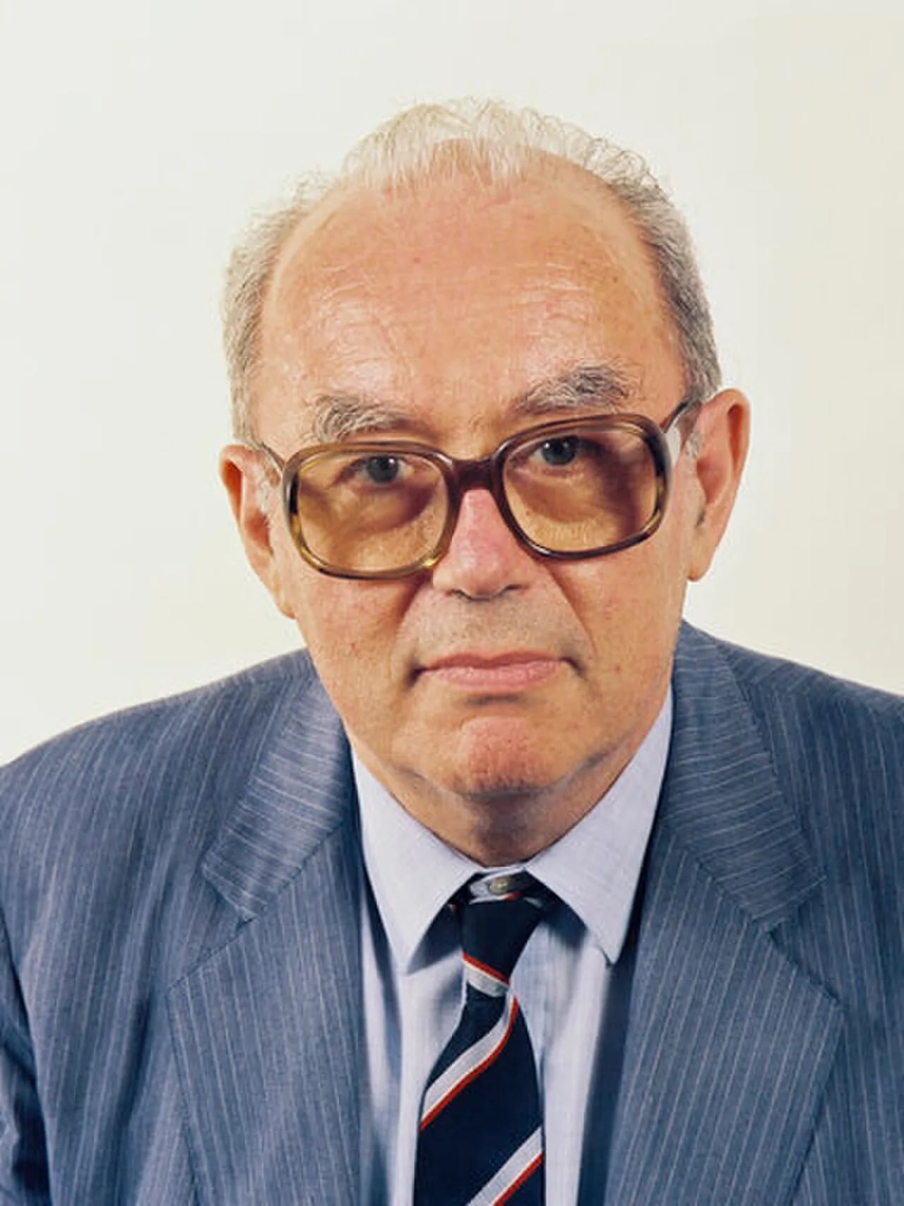 Portrait of Jean Defraigne (1929–2016) – memorial page