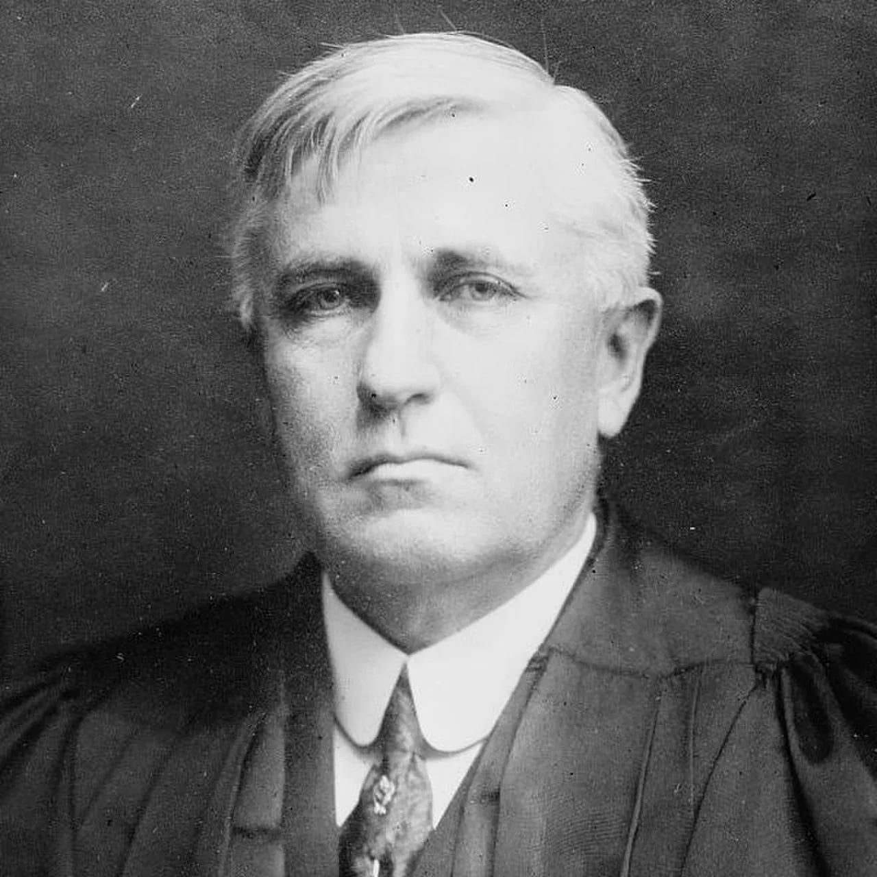 Portrait of Aaron Van Schaick Cochrane (1858–1943) – memorial page