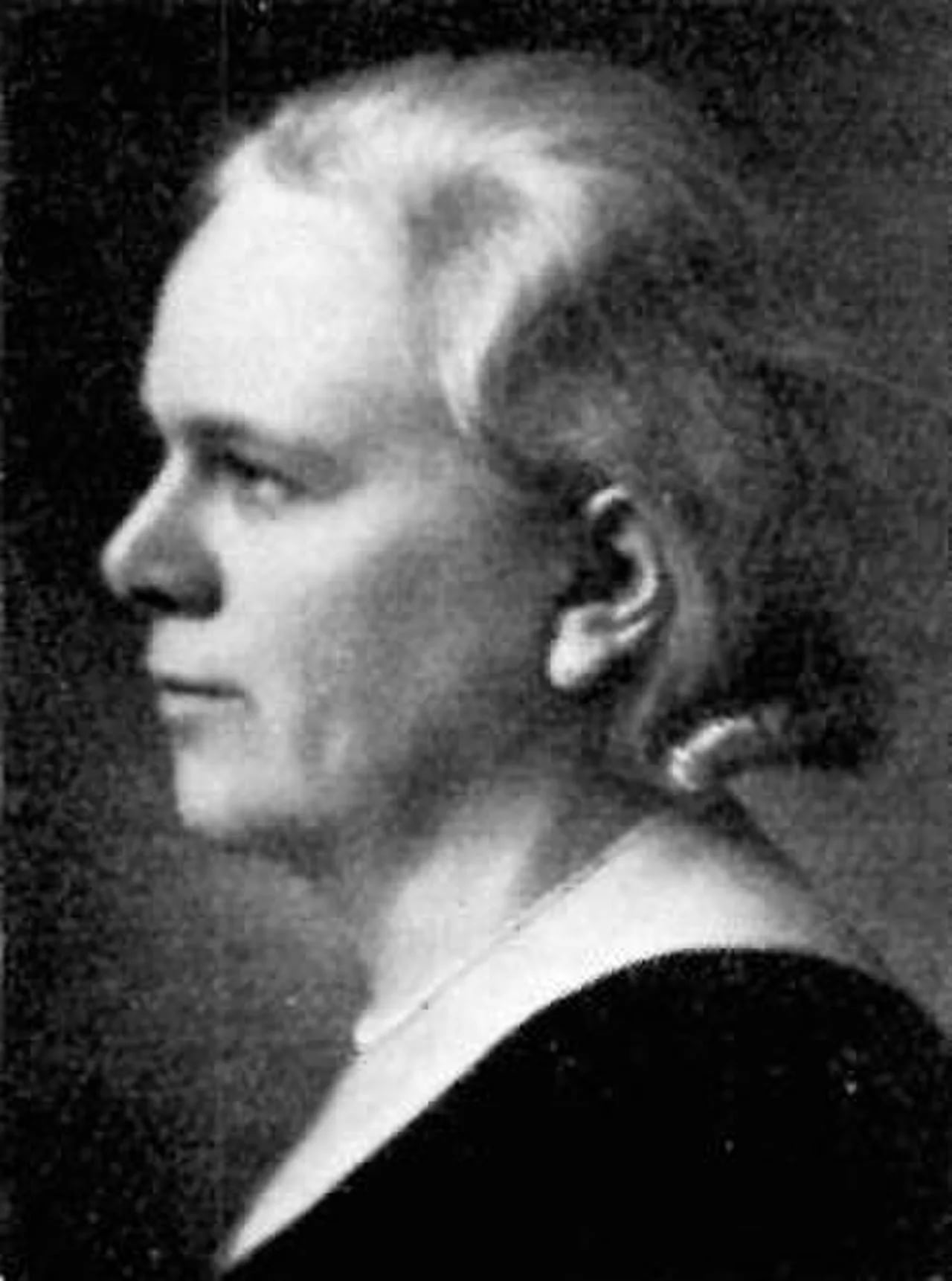 Portrait of Rut Grubb (1889–1952) – memorial page