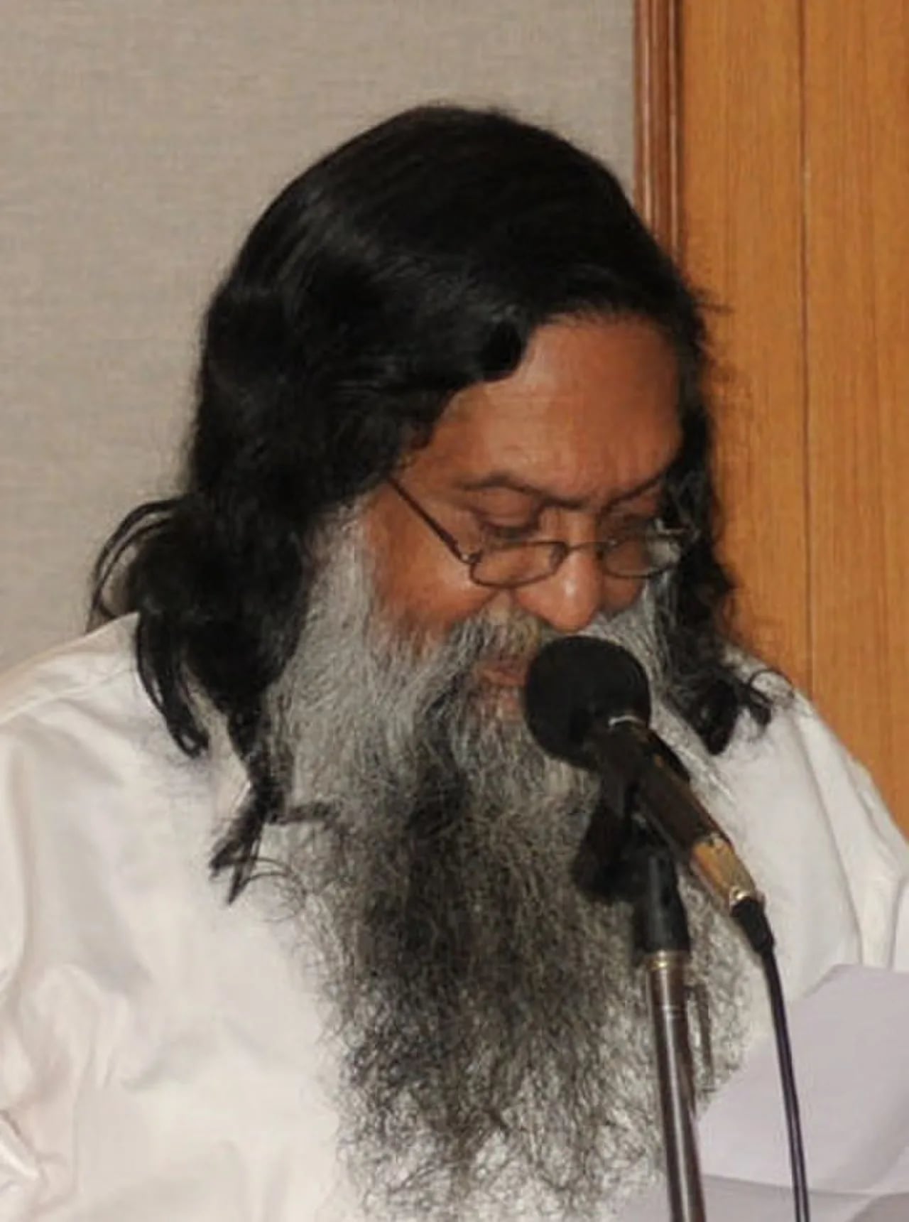 Portrait of Abhijit Sen (1950–2022) – memorial page