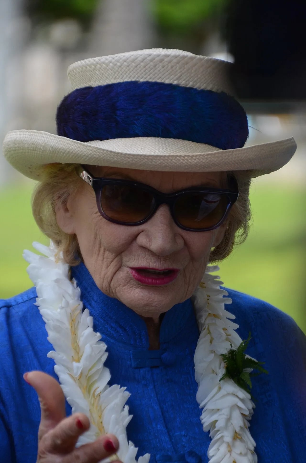Portrait of Abigail Kinoiki Kekaulike Kawānanakoa (1926–2022) – memorial page