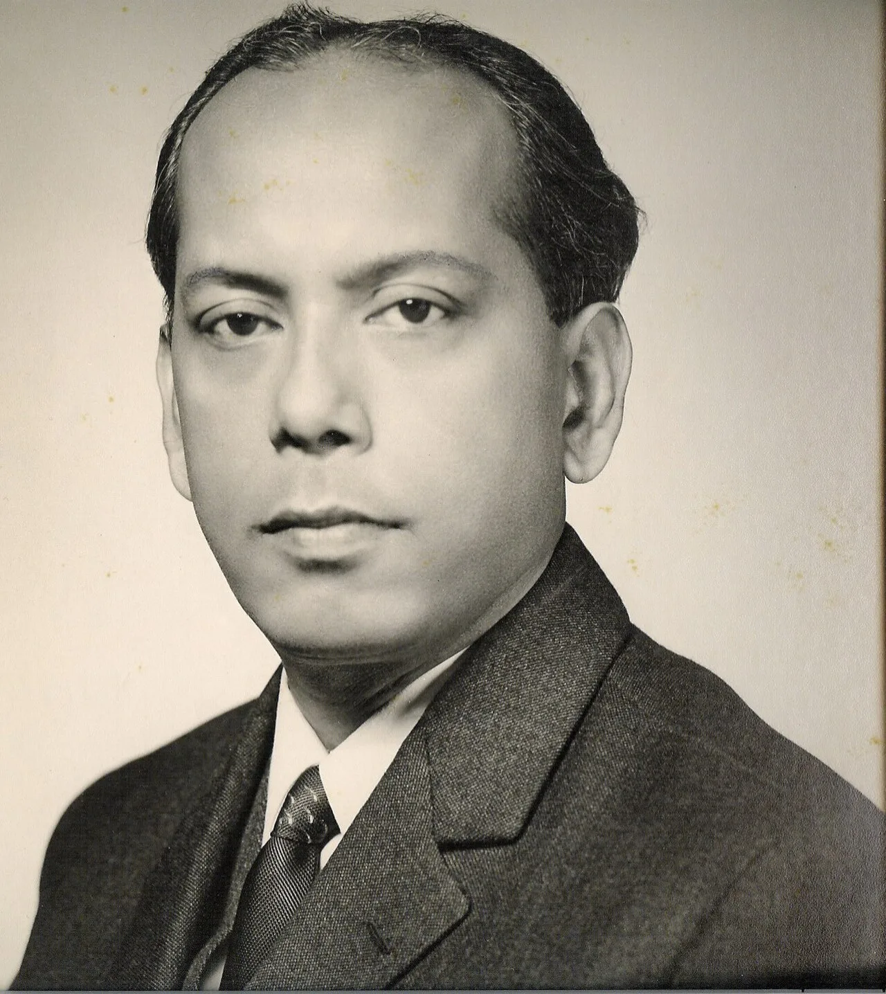 Portrait of Abul Fateh (1924–2010) – memorial page