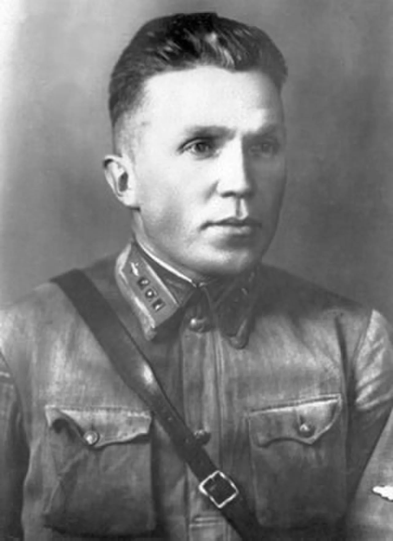 Porträt von Nikolai Iwanowitsch Kusnezow (1911–1944) – Gedenkseite