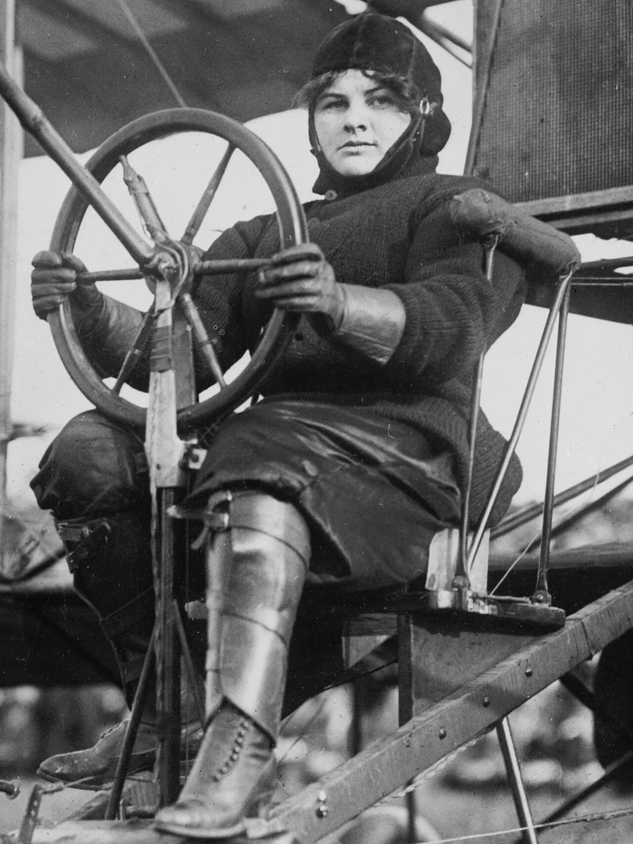 Portrait of Blanche Stuart Scott (1884–1970) – memorial page