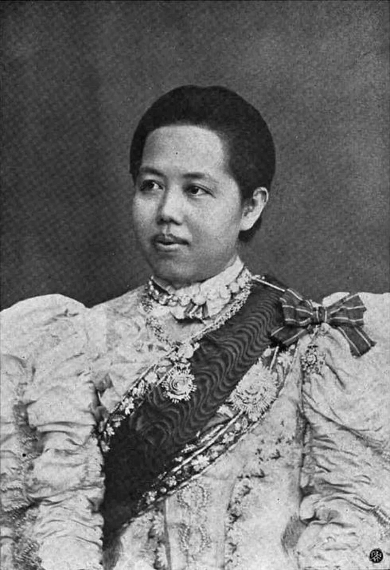 Portrait of Saovabha Phongsri (1864–1919) – memorial page