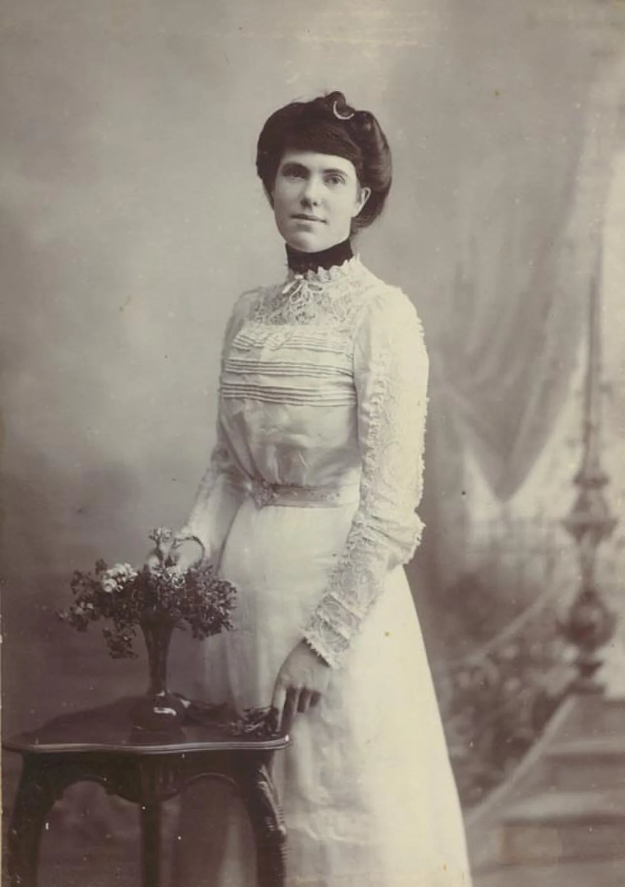 Portrait of Adele Younghusband (1878–1969) – memorial page