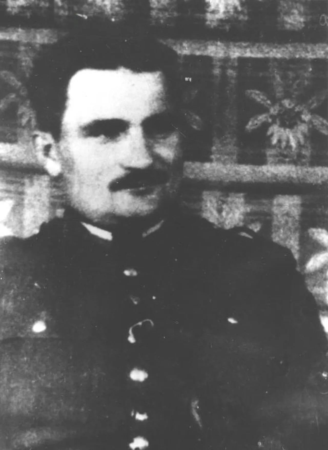 Portrait of Adolf Pilch (1914–2000) – memorial page