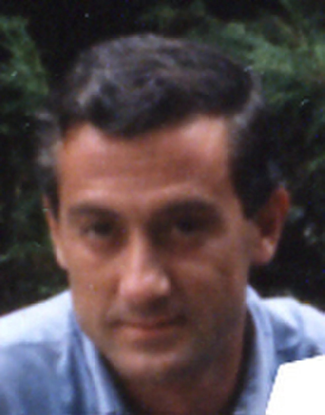 Porträt von Adolfo Morán (1953–2024) – Gedenkseite