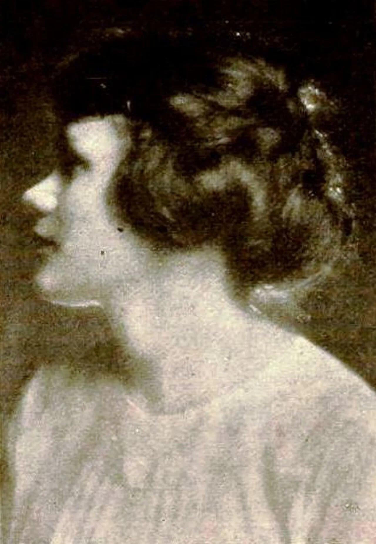 Portrait of Agnes Christine Johnston (1896–1978) – memorial page