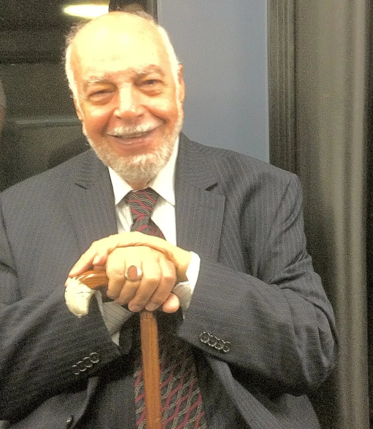 Porträt von Ahmad Mahdavi Damghani (1927–2022) – Gedenkseite