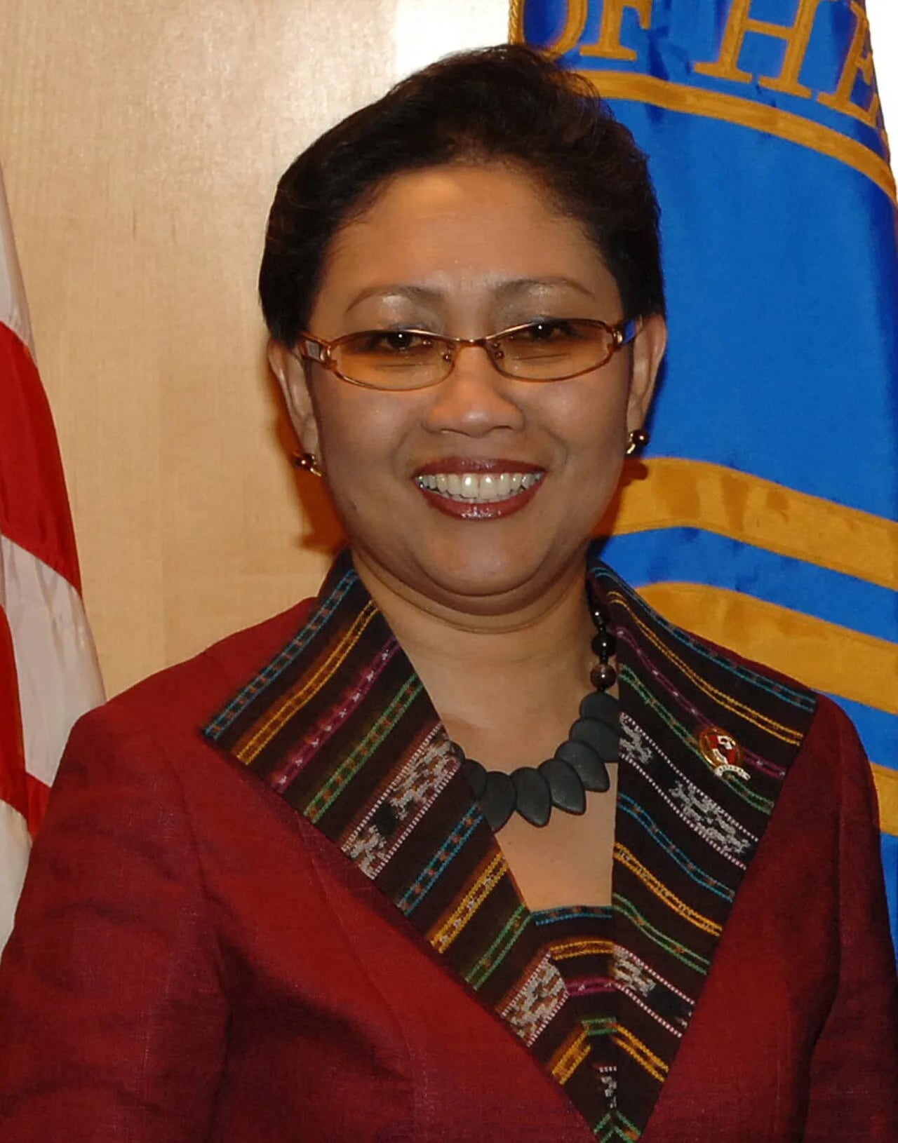 Porträt von Endang Rahayu Sedyaningsih (1955–2012) – Gedenkseite