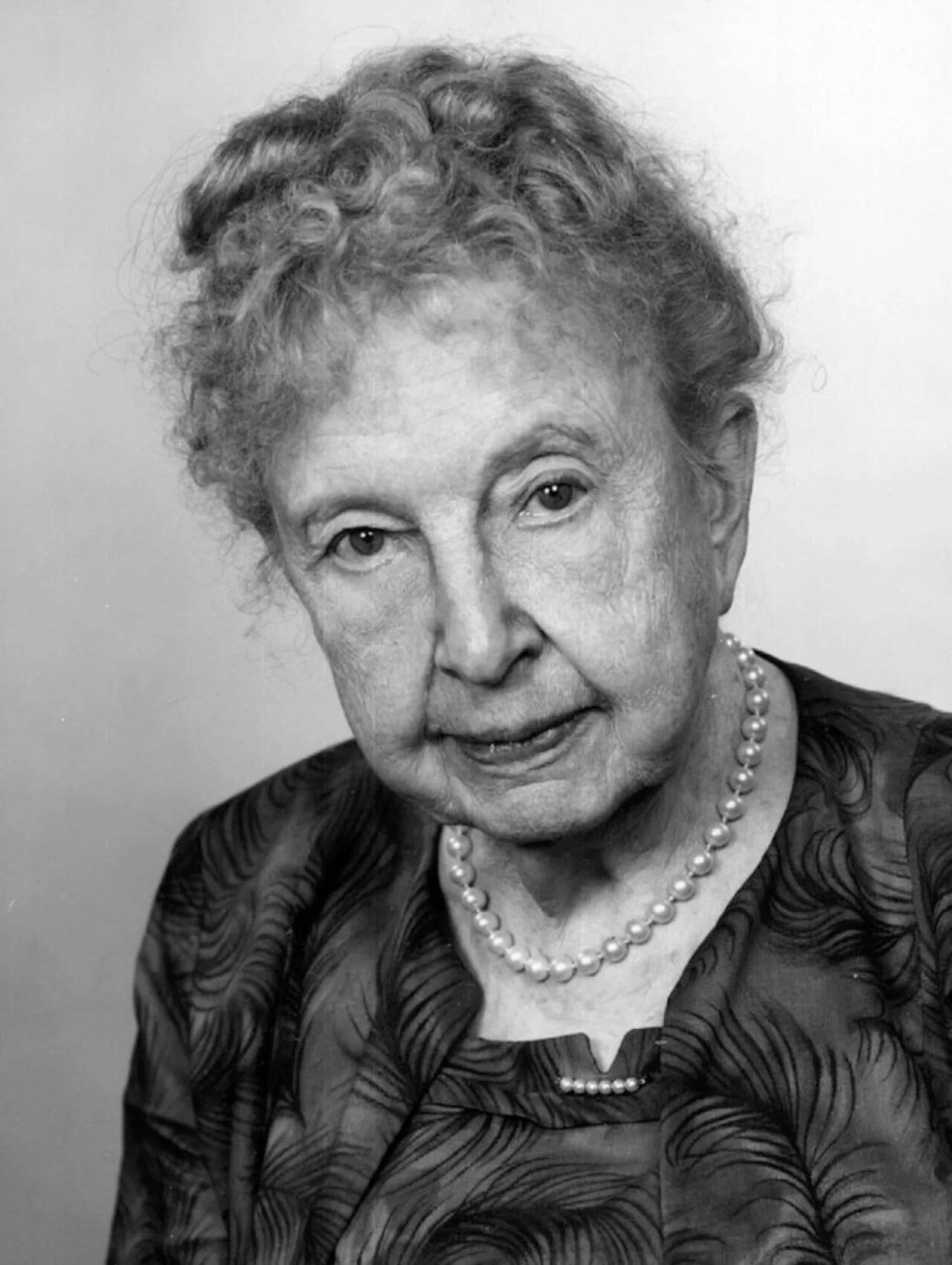 Porträt von Clara Lynch (1882–1985) – Gedenkseite
