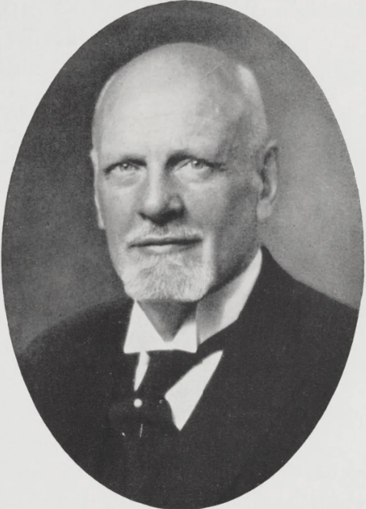 Porträt von Tollef Bredal (1869–1960) – Gedenkseite