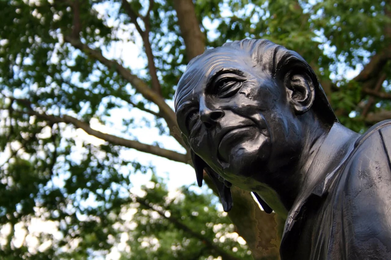 Portrait of Al Purdy (1918–2000) – memorial page