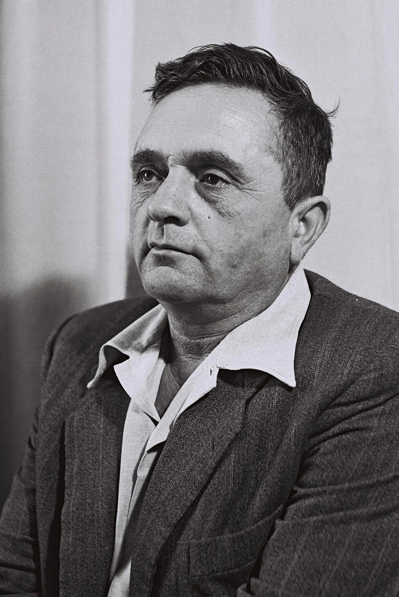 Portrait of Ami Assaf (1903–1963) – memorial page