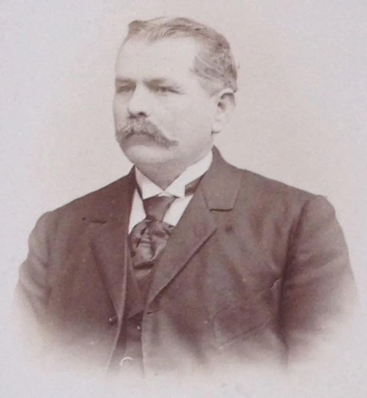 Porträt von Emil Oskar Schulz (1846–1927) – Gedenkseite