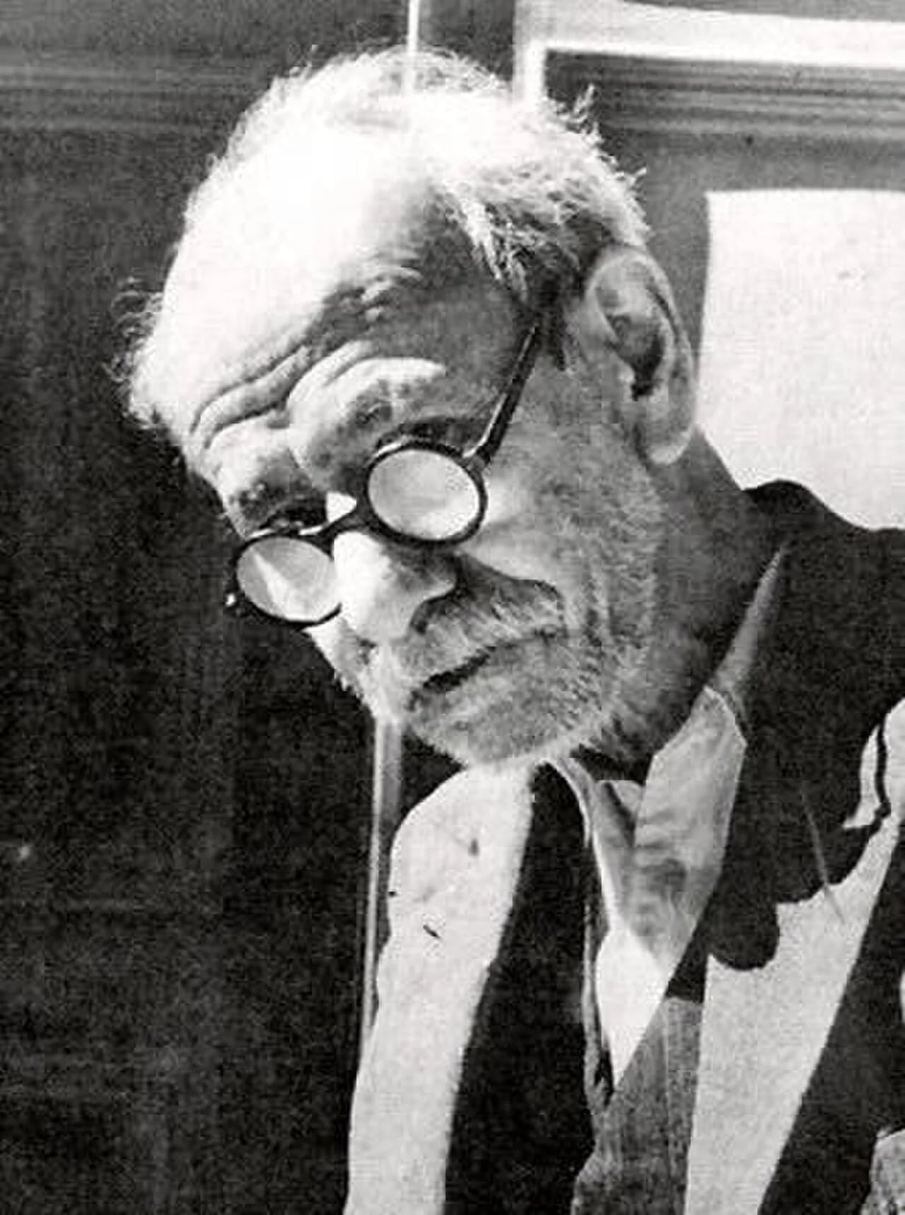 Portrait of Ali Akbar Dehchoda (1879–1959) – memorial page