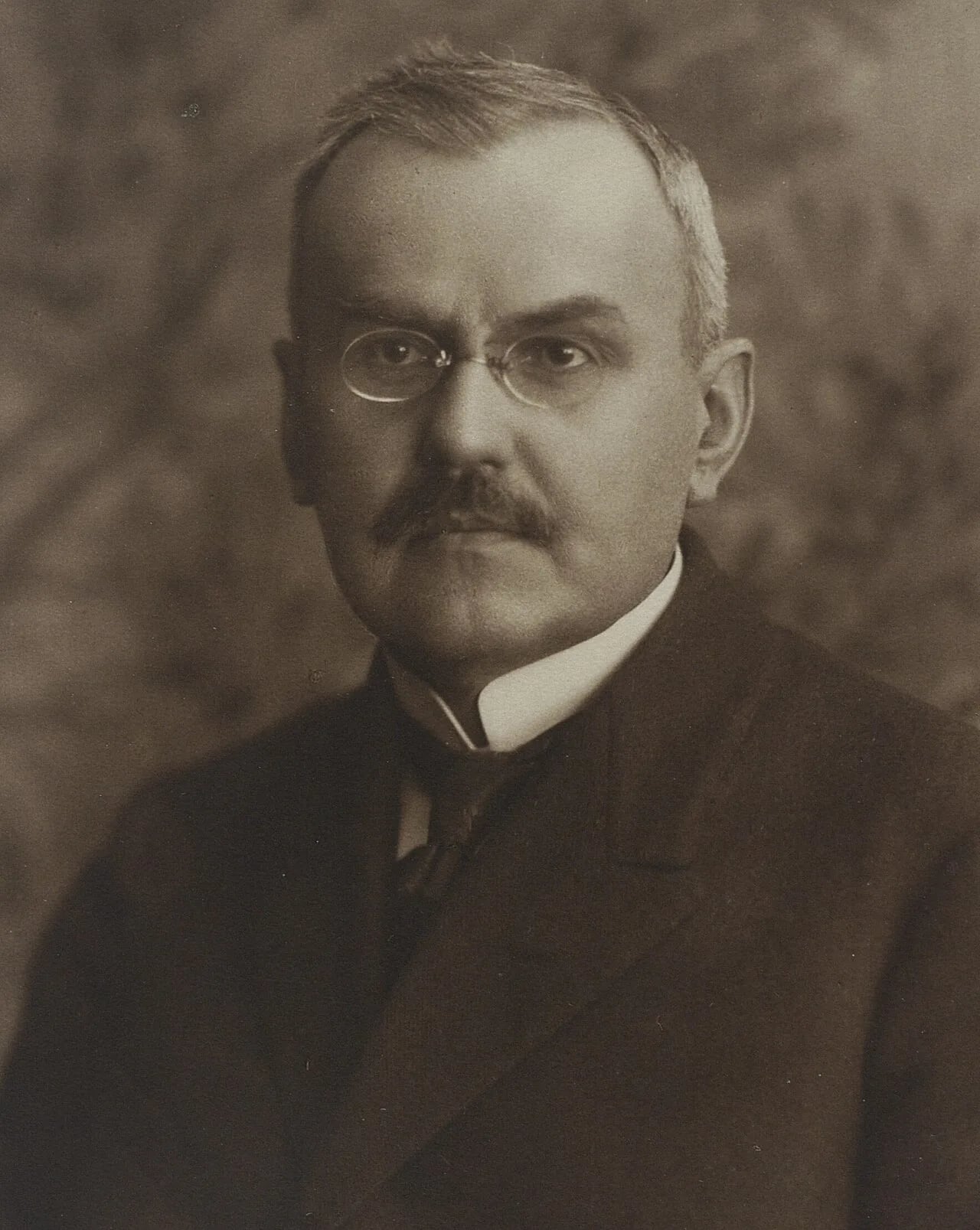 Portrait of Władysław Grabski (1874–1938) – memorial page