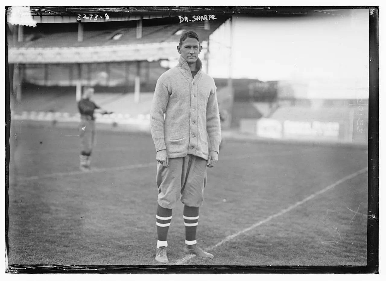Portrait of Albert Sharpe (1877–1966) – memorial page