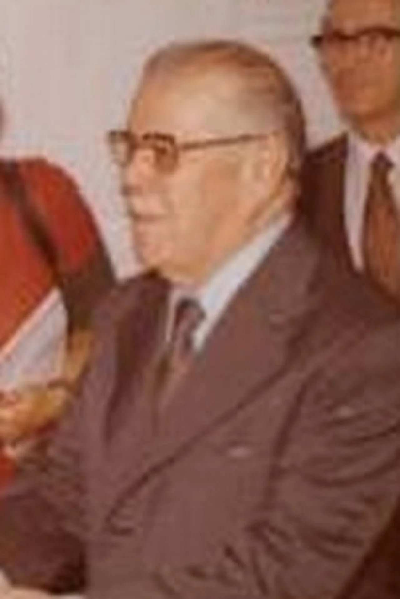 Portrait of Aparicio Méndez (1904–1988) – memorial page